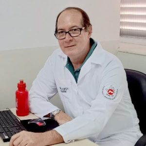 dr ricardo no escritório